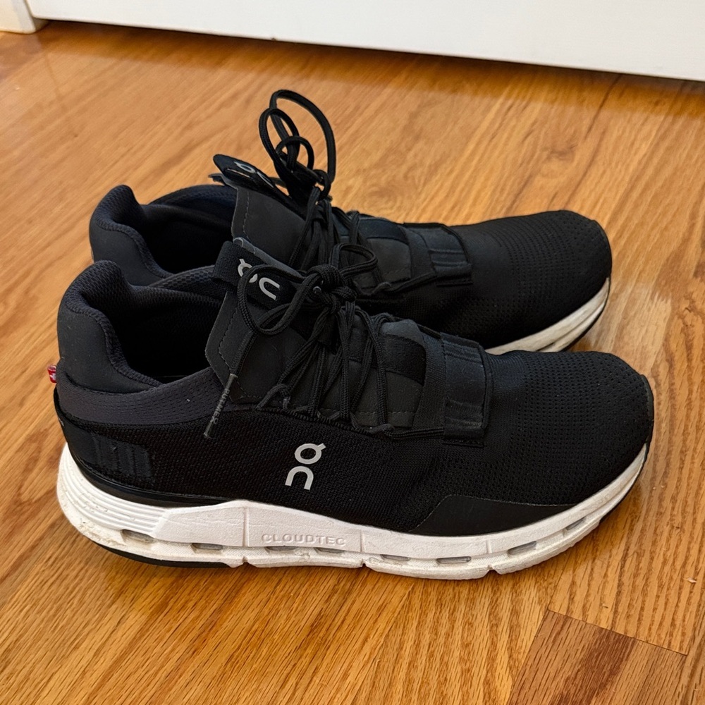 Women’s On cloudnvoa sneakers